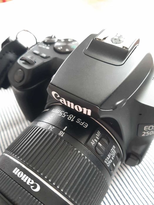 Canon EOS 250D -