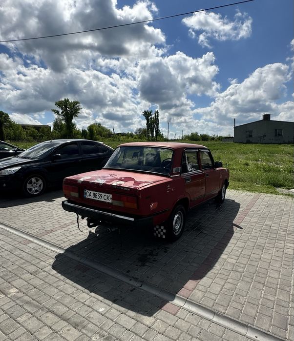 Продам Ваз 2107 на бойовому ходу