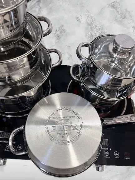 Набір каструль з нержавіючої сталі