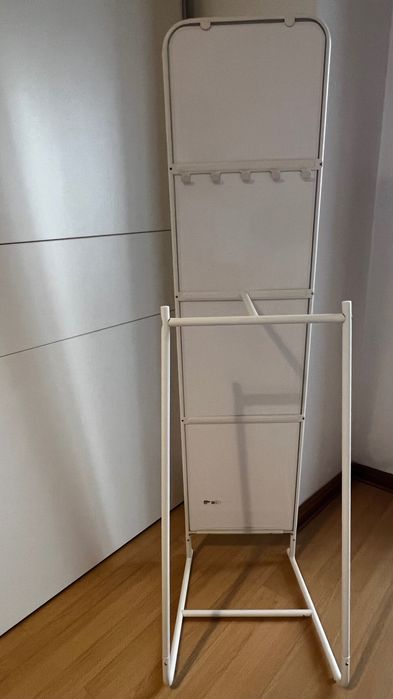 Espelho de chão -  IKEA- KNAPPER