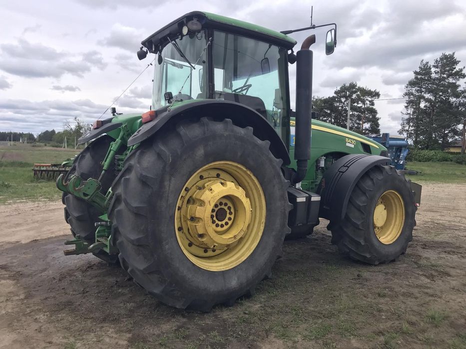 Продам трактор John Deere 8430