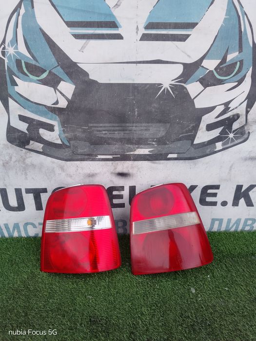 Задні стопи Volkswagen Touran