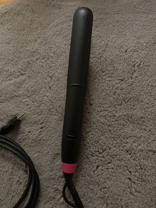 Placa de alisar o cabelo semi nova