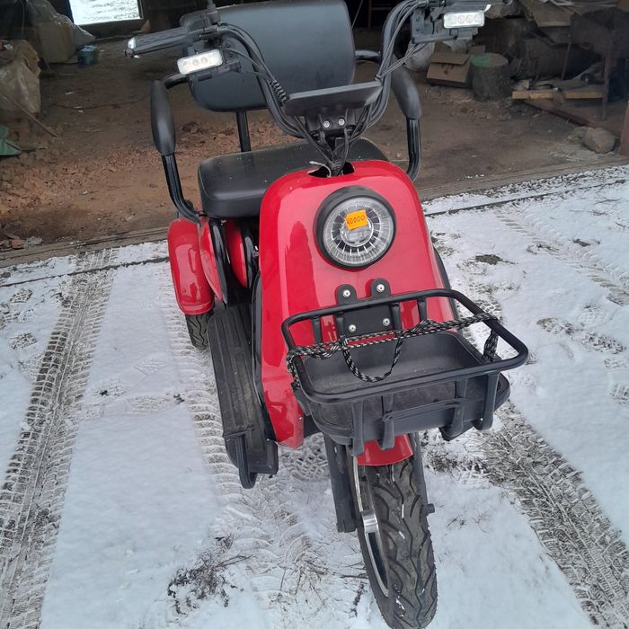 Електроскутер FADA