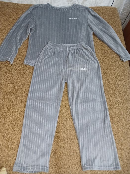 Домашній костюмчик