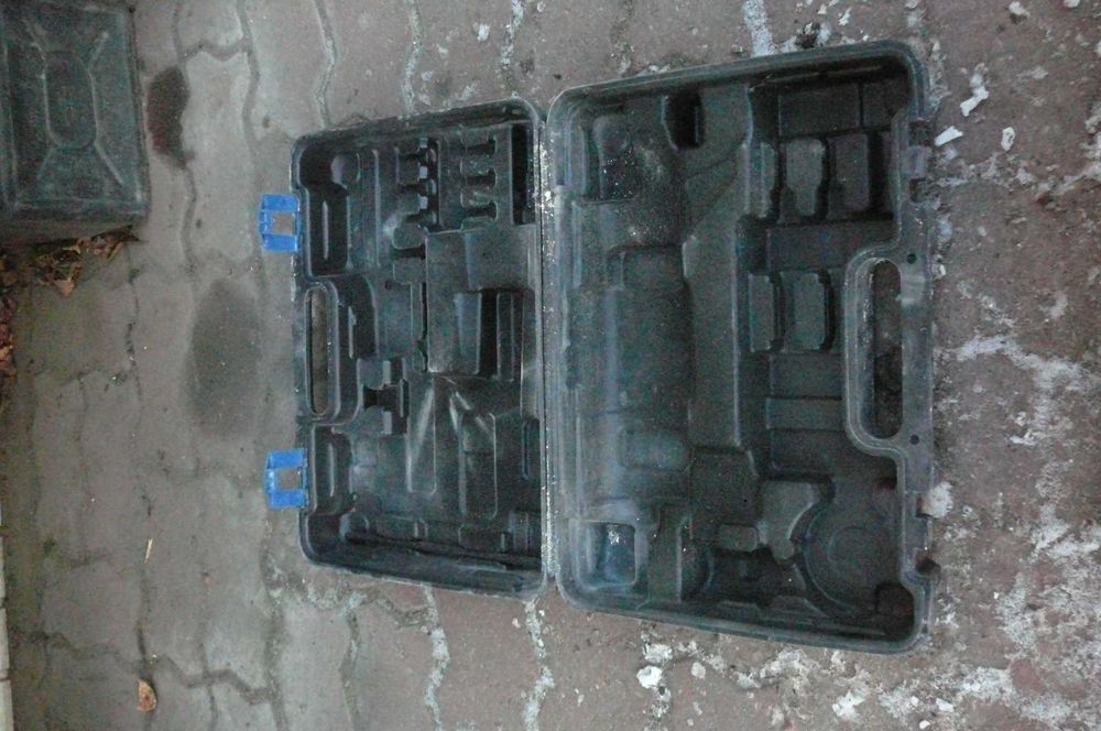 Skrzynka narzędziowa po wiertarce jak makita celma bosch hilti