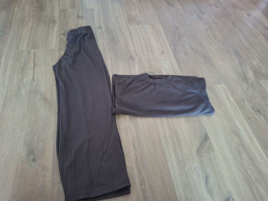 Zara komplet Dziewczynka r. 134