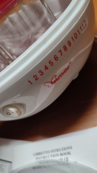 Iogurteira bimar com sete copos de vidro