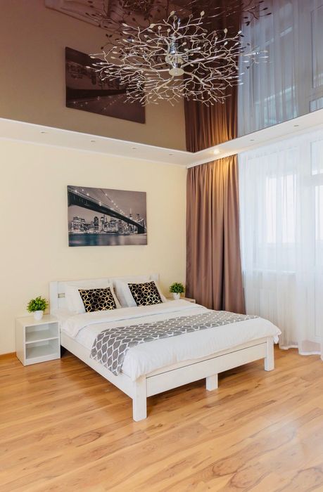 Подобово БУДИНОК НА ГЕНЕРАТОРІ. Ліфти вода цілодобово.