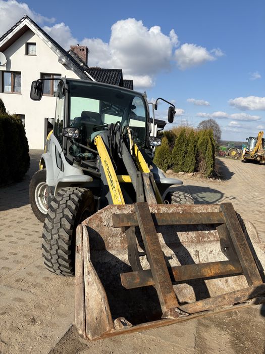 Sprzedam ładowarke Kramer 480