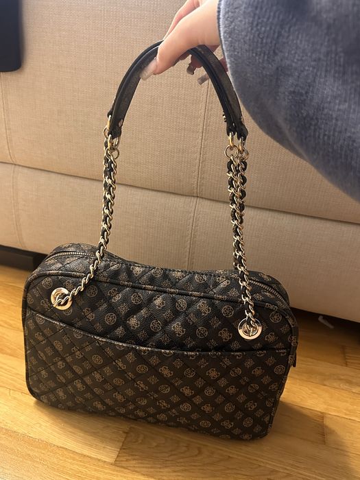 Продаю сумку GUESS