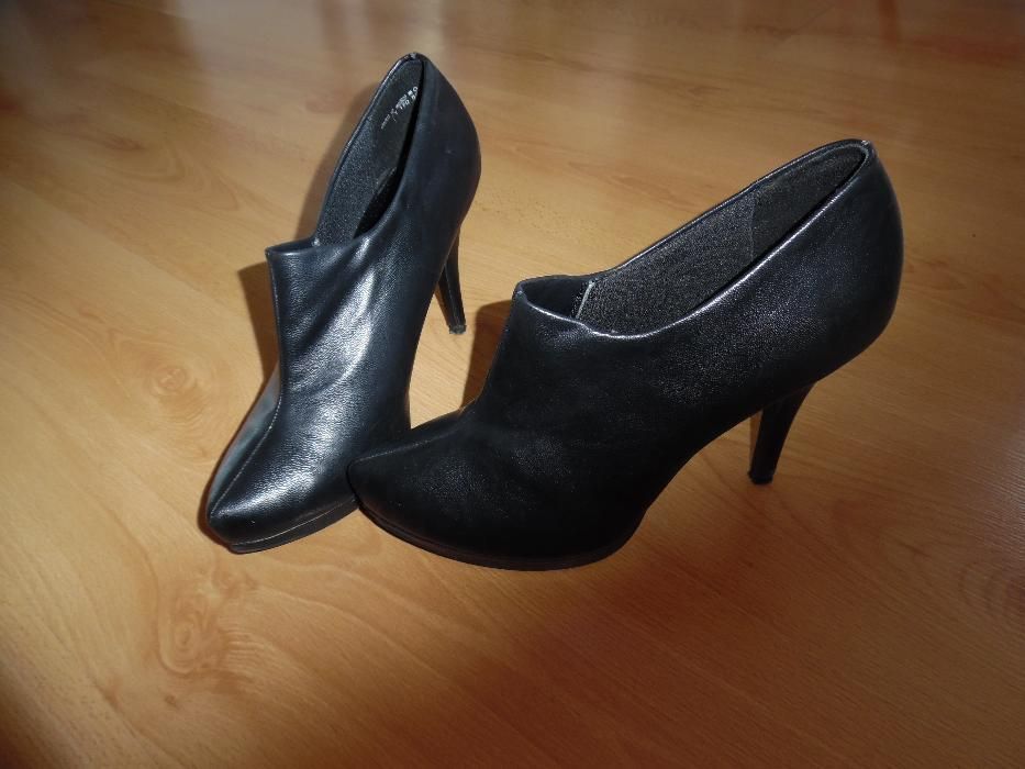 Sprzedam Buty rozm. 39