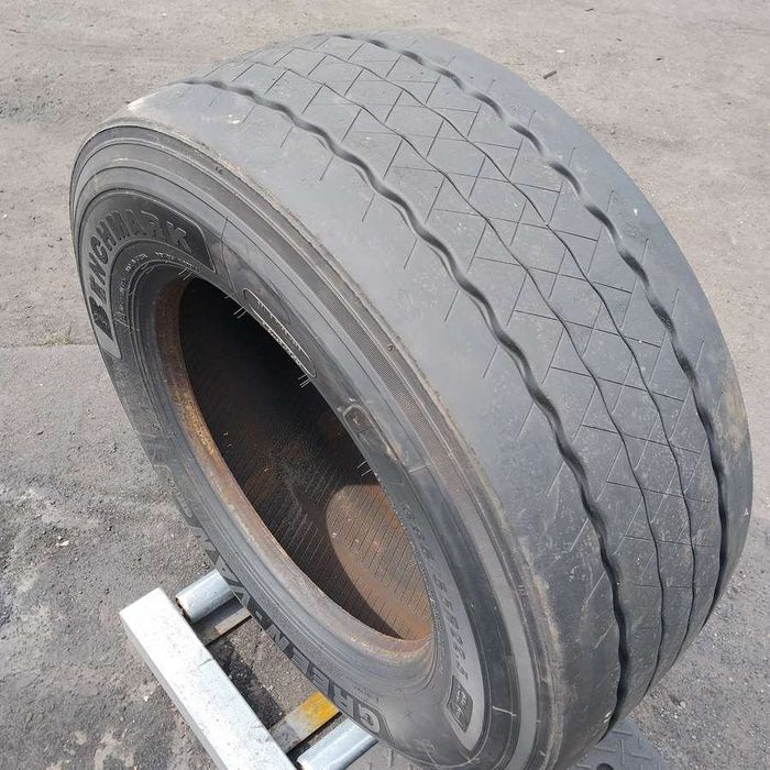 385/55 R22.5 Benchmark Green-van