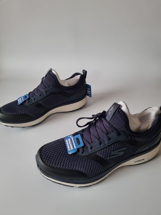 Oeygonalne Buty Skechers Go Run Rozmiar 44 Nowe
