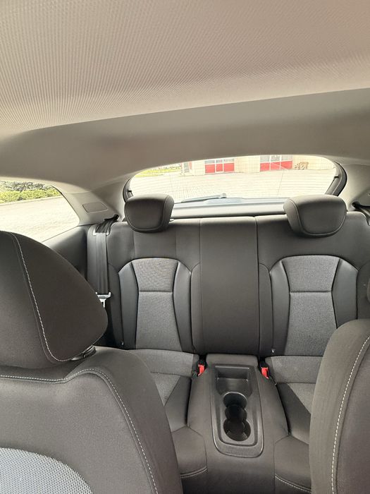 Продам машину Audi A1