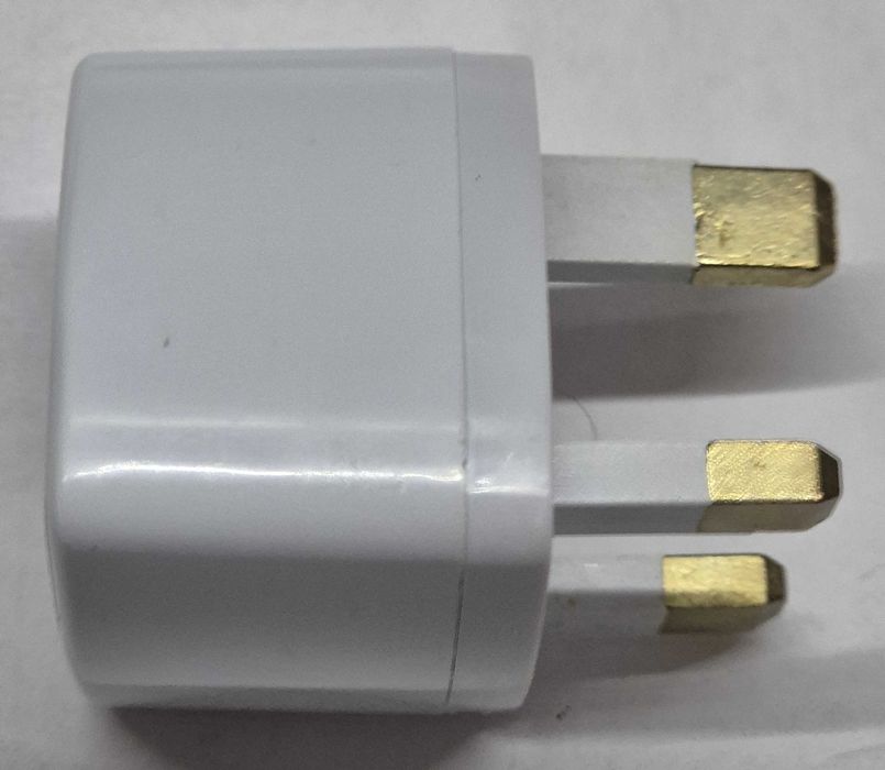 Adaptador energia Universal-Reino Unido branco