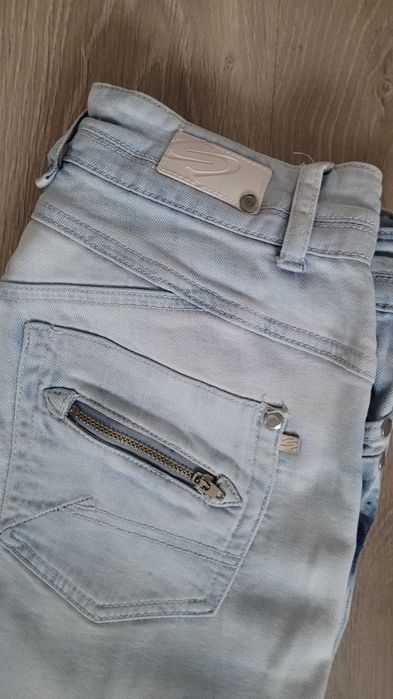 Spodnie jeansowe S
