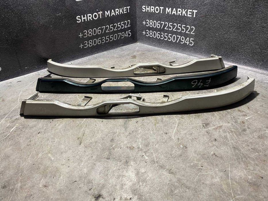 Накладка планка вія під передні фари з отвором під омивач BMW E46