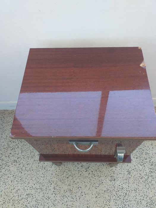 Mesinha cabeceira vintage