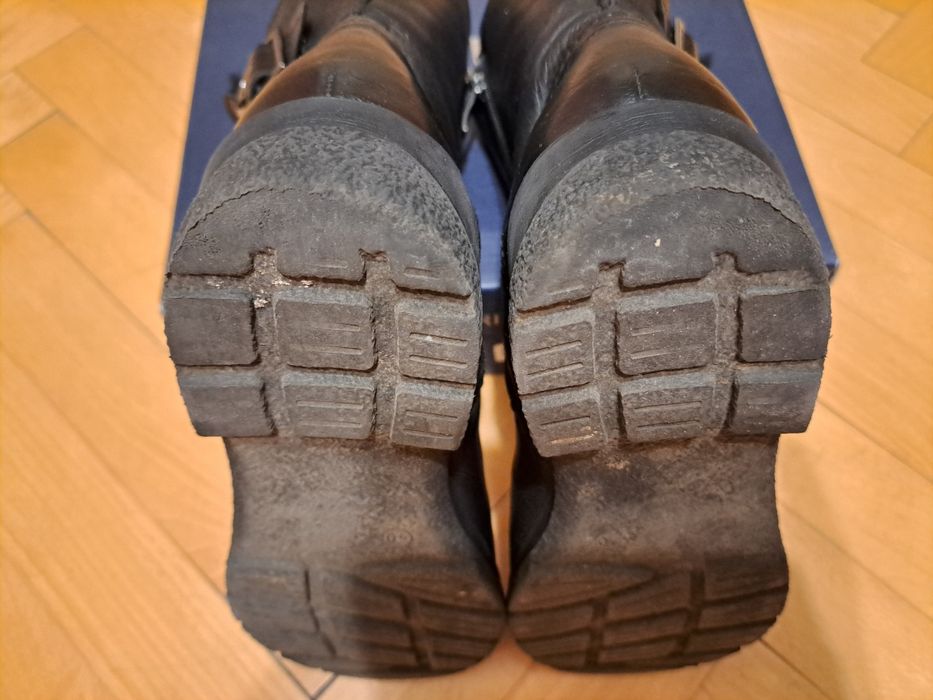 Ocieplane botki z prawdziwej skóry CAPRICE 40