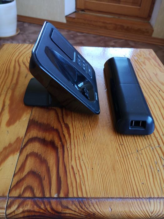 Кабельный телефон “Philips” серии 2000 модели SE275