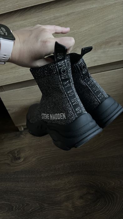 Steve Madden Master czane na platformie 38