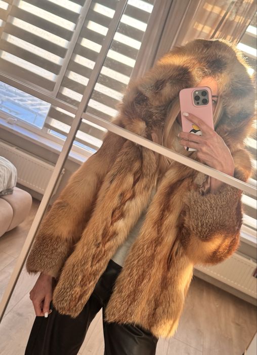 Шуба (напівшубок) з лисиці (натуральна)