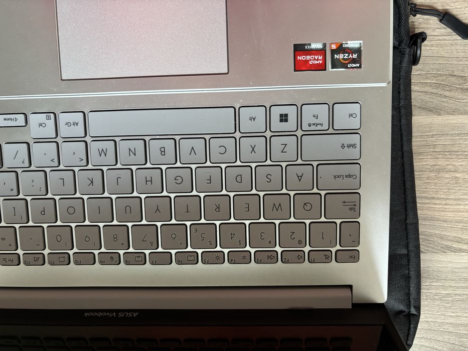 ASUS VivoBook Go E1504FA