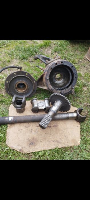 Вікно стікло.запчастини.Урал 4320. 375