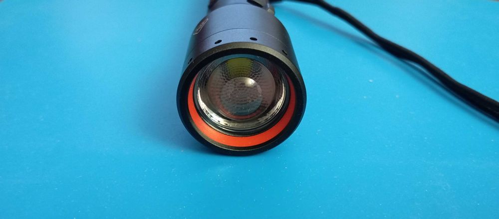 Latarka Ledlenser p7r