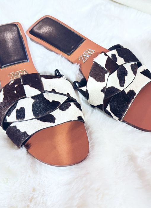 ZARA klapki skorzane w łaty z włosiem r. 38