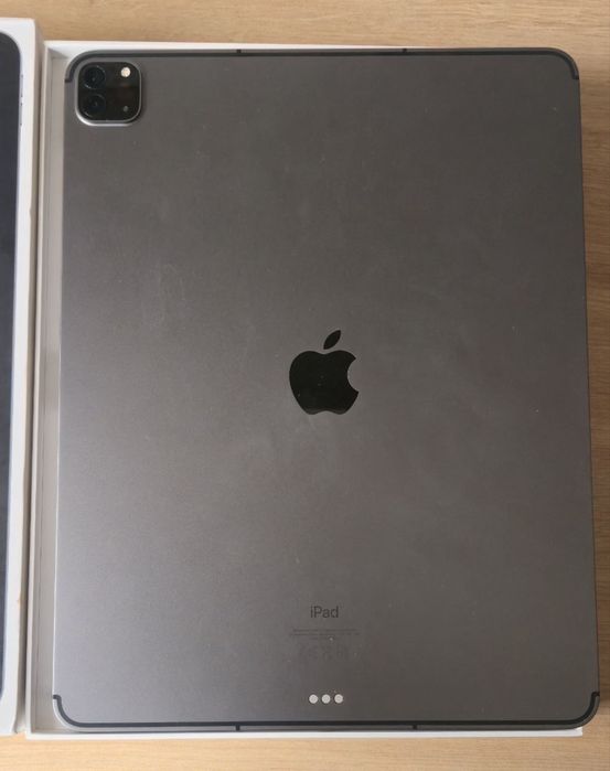 iPad Pro 12.9” M1