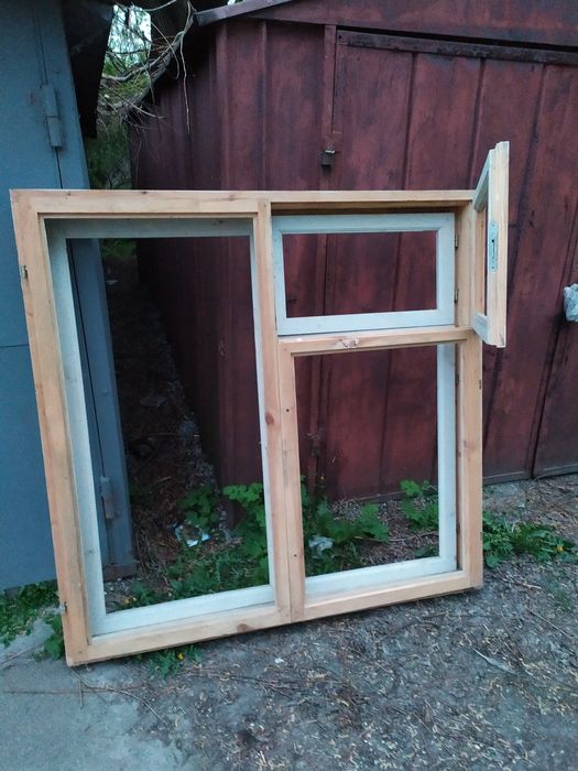 Дерев'янний віконний блок 151см х 148(h)