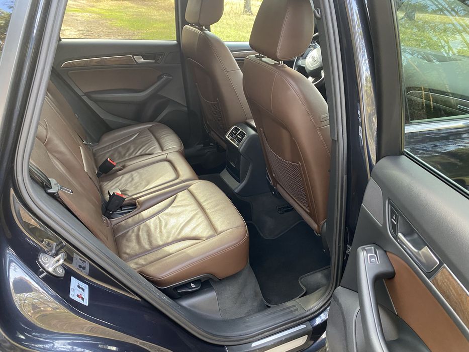 Продам Audi Q5 2.0