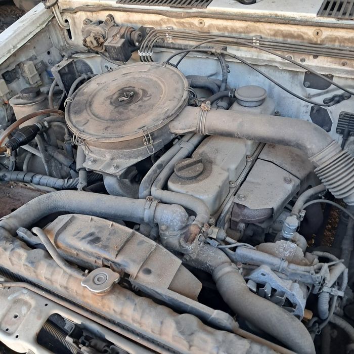 Nissan D21 (peças)
