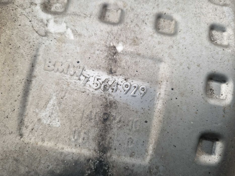 BMW 3 E90 E91 318i 320i N43 Wydech Tłumik Końcowy Środkowy KOMPLET