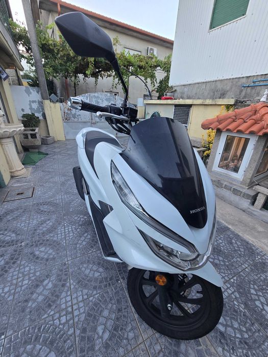 Honda PCX 125 (2019) - 37 mil KM