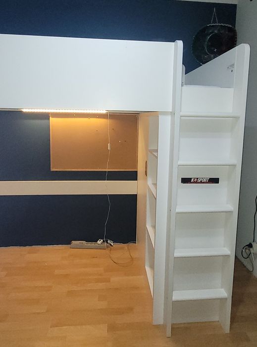 Sprzedam łóżko piętrowe z materacem