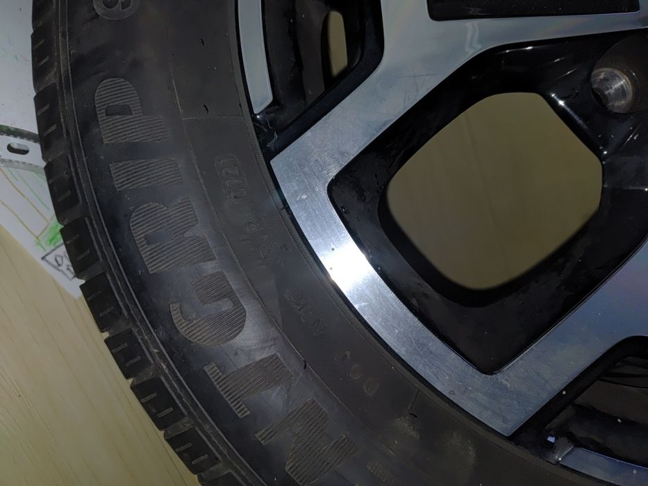 Opony plus Alu felgi - komplet do Dustera