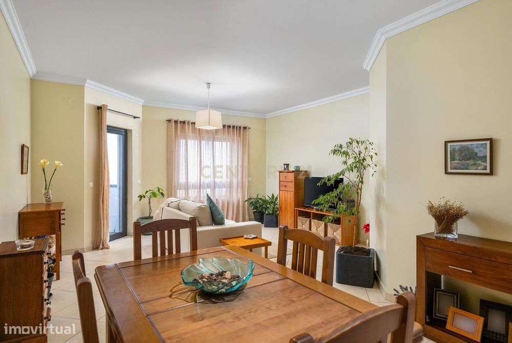 Apartamento T3 com vista mar em Faro