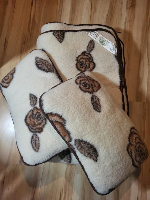 Kołdra i 2 poduszki z wełny MERYNOS pościel antyreumatyczna EKO