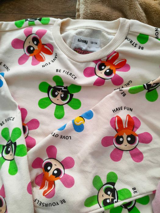 Mała paka ubrań dla dziewczynki r122-128