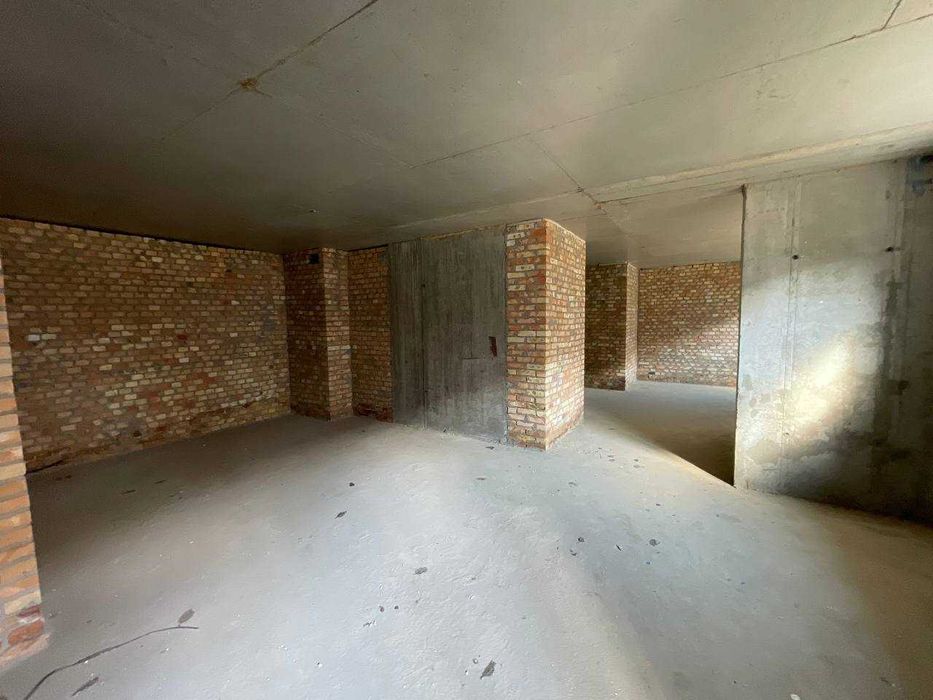 Продаж комерційного приміщення під магазин, шоурум, студію  69.2 м2