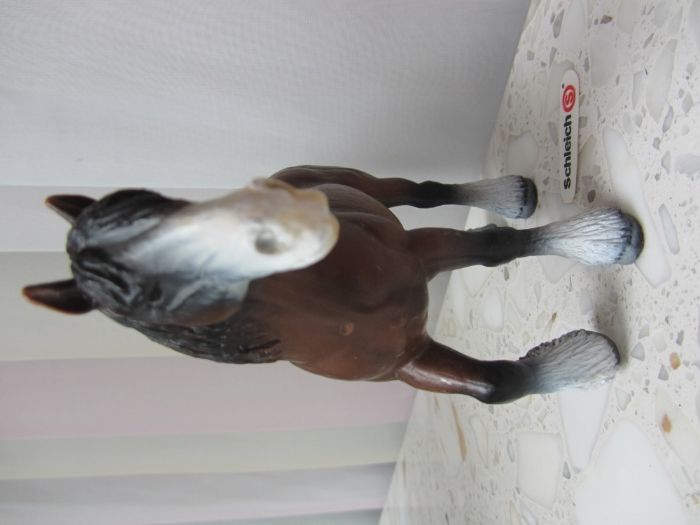 SCHLEICH - Wałach rasy Shire 13247 z 2000 roku (UNIKAT