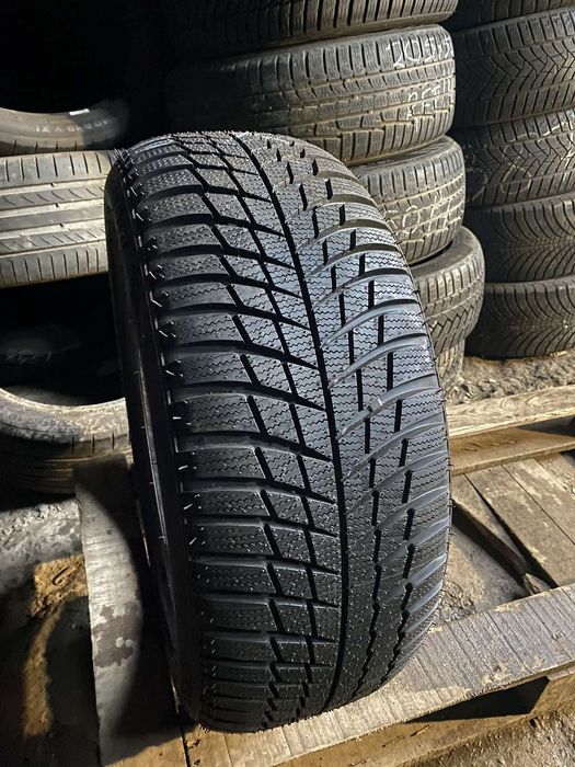 215.50.17 Bridgestone 1шт зима склад шины резина из Европы 50 R17