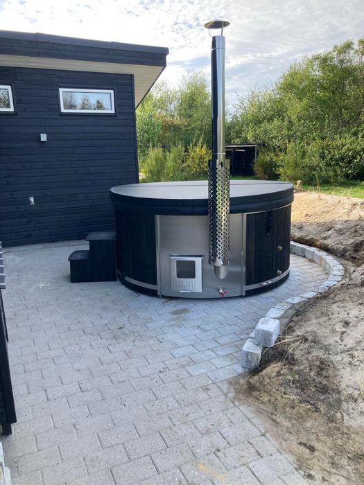 Balia ogrodowa z hydromasażem