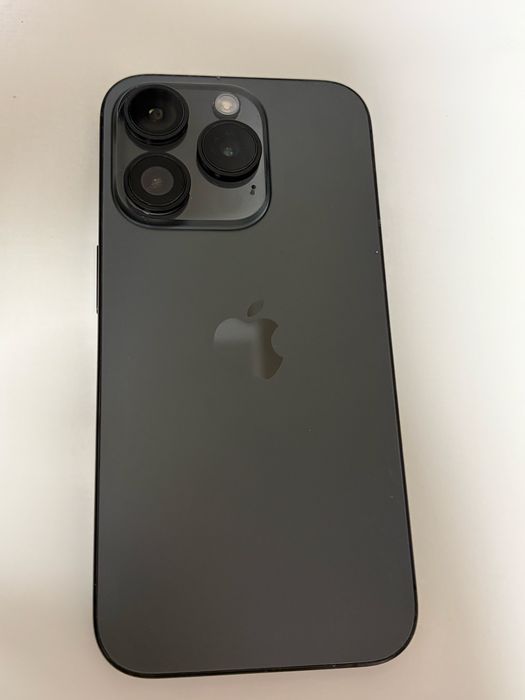 Iphone 15 Pro, 85% kondycji baterii