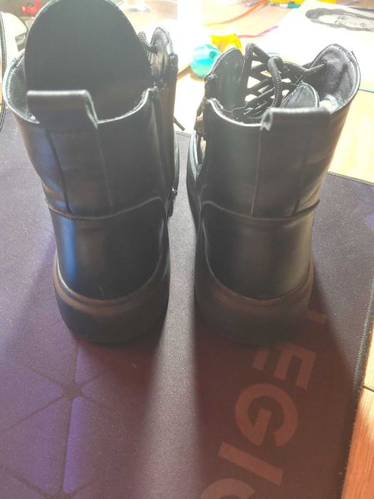 Шкіряні Черевики напiвчеревики  челсi..,