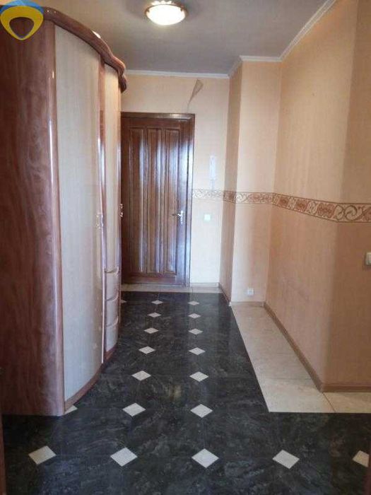 3х комн квартира в кирпичном спецпроекте на 5й ст. Фонтана