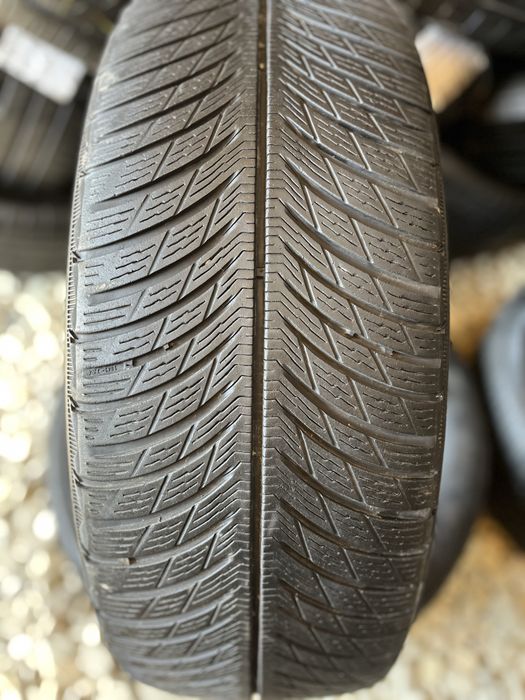 235/50 R19 2 шт. Michelin Pilot Alpin 5 SUV